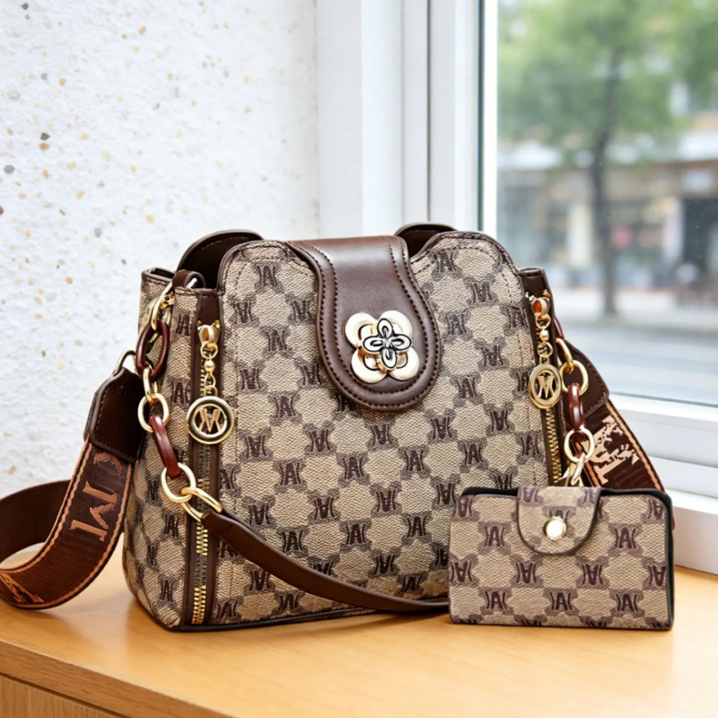 Women Bags For Work - Torba na ramię z nadrukiem w