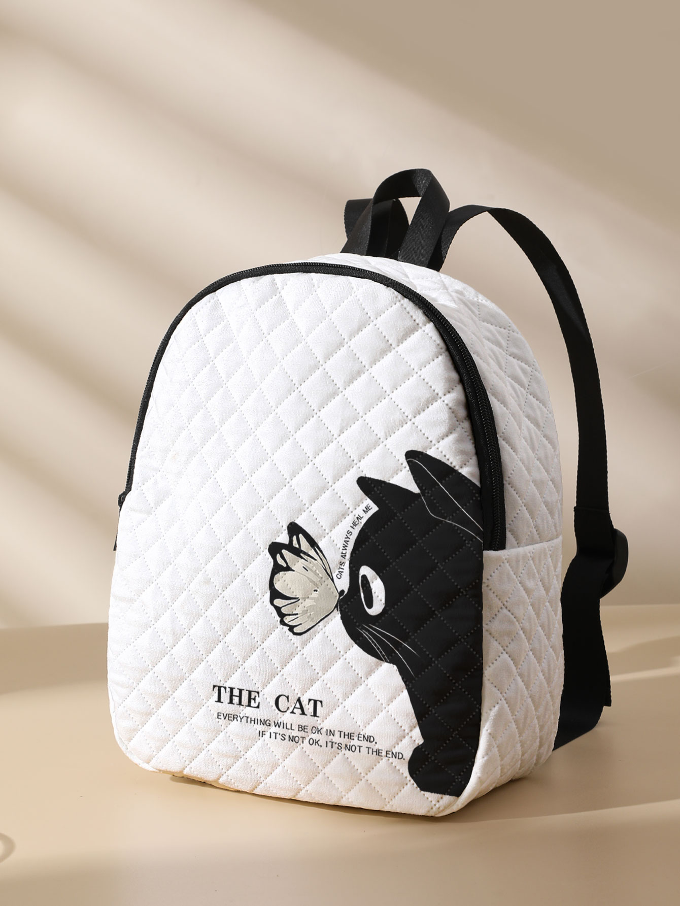 Mini Backpack Women - Kompaktowy plecak pikowany z nadrukiem motyla