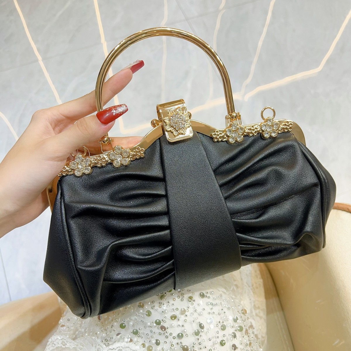 Luksusowe, ekskluzywne torebki – Women Bags In Trend recenzja i cena