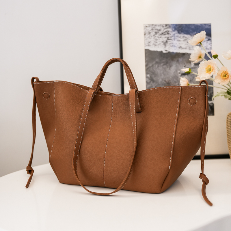 Duże skórzane torby damskie na – Women Bags In Trend recenzja i cena